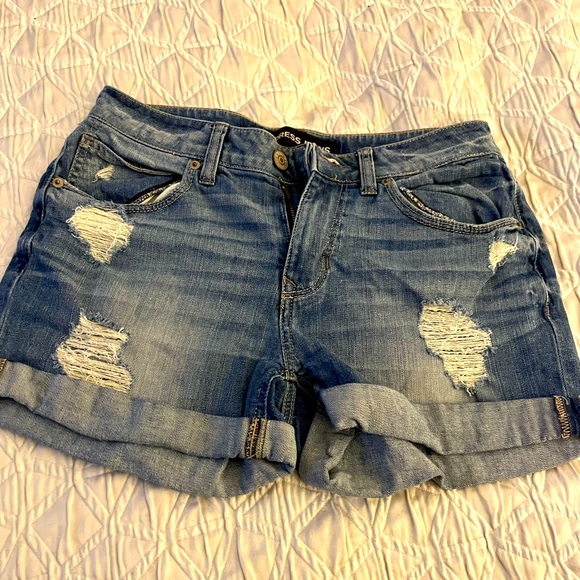 Express Denim - Express Jean Shorts. Size 00